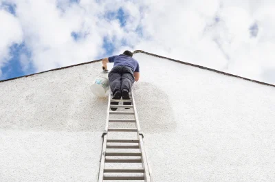 Peinture extérieure à la Neuville — façades et ravalement